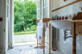 palatsi kartano hotelli ravintola majoitus huoneistot huoneet Puolassa Mazury