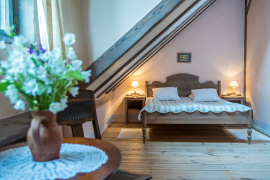 palatsi kartano hotelli ravintola majoitus huoneistot huoneet Puolassa Mazury