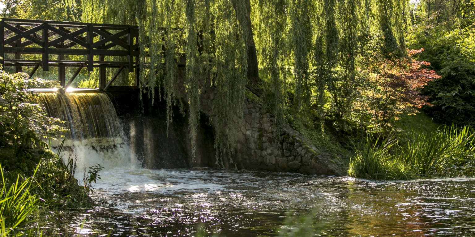 palatsi kartano hotelli ravintola majoitus huoneistot huoneet Puolassa Mazury